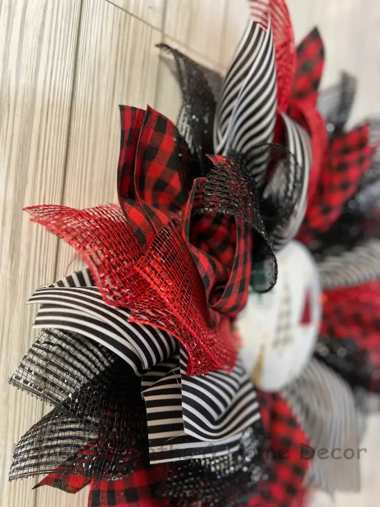 Buffalo Plaid Winter Wreath