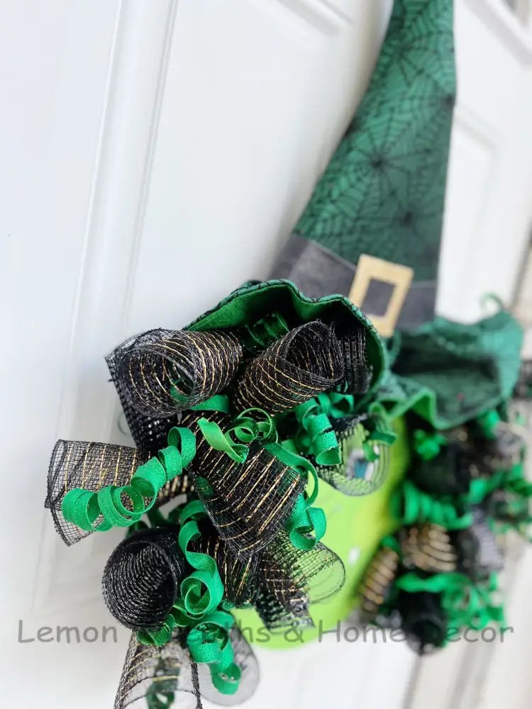 Green Witch Face W/Hat Wreath