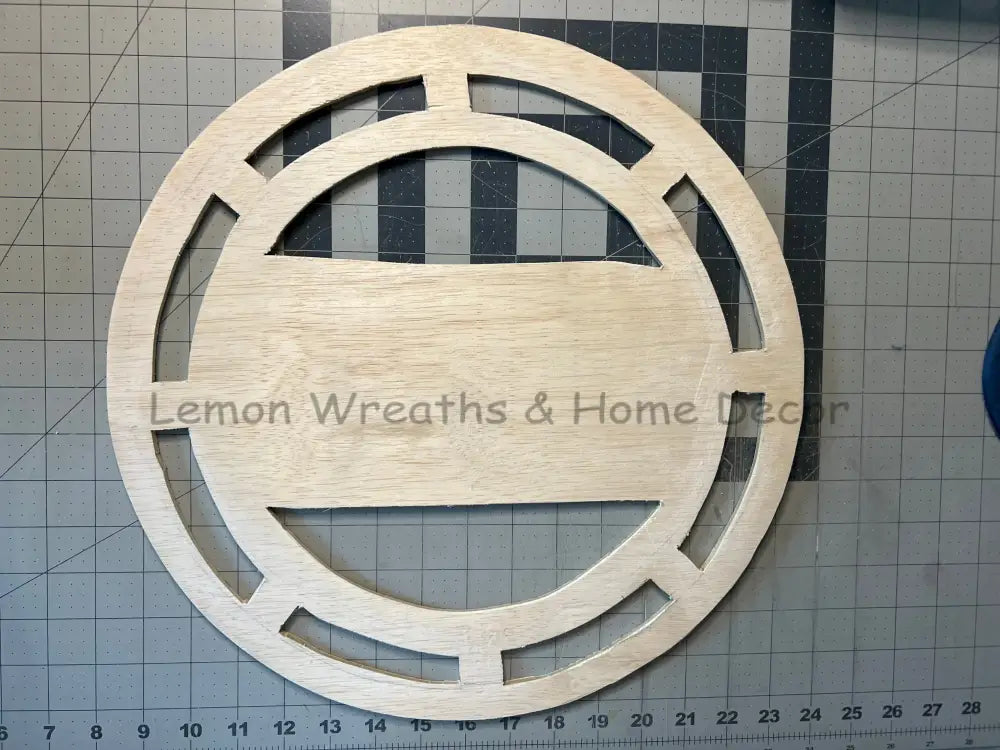 Wood 15 Rectangle Center Circle Rail